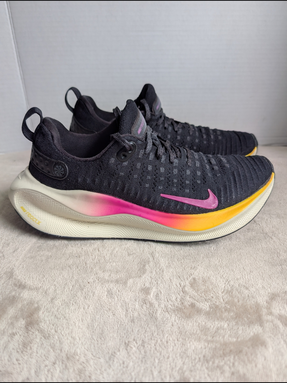 Nike Running Shoes Womens Sz 9 InfinityRN 4 Black Hyper Violet